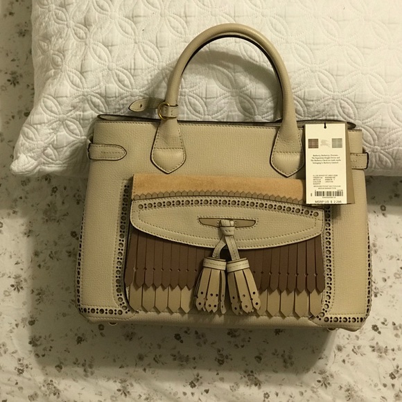 Burberry- Limestone Banner - Picture 3 of 4